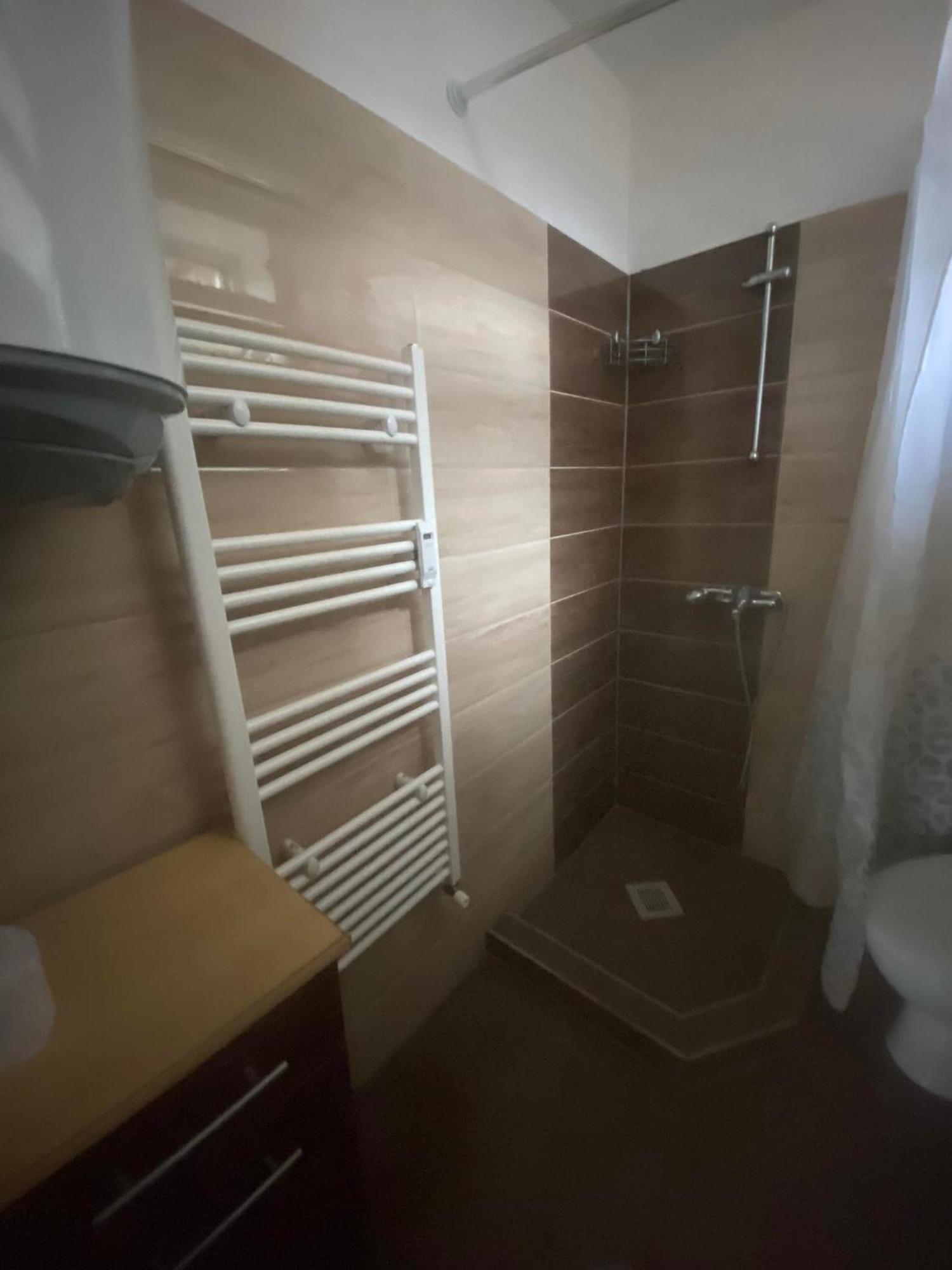 Apartment Nv 路德斯塔德·艾斯勒本 外观 照片