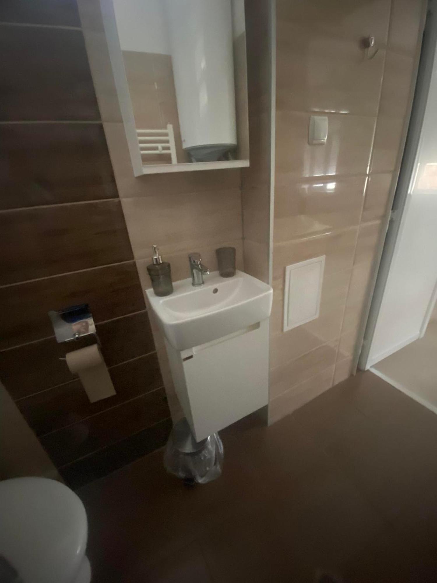 Apartment Nv 路德斯塔德·艾斯勒本 外观 照片
