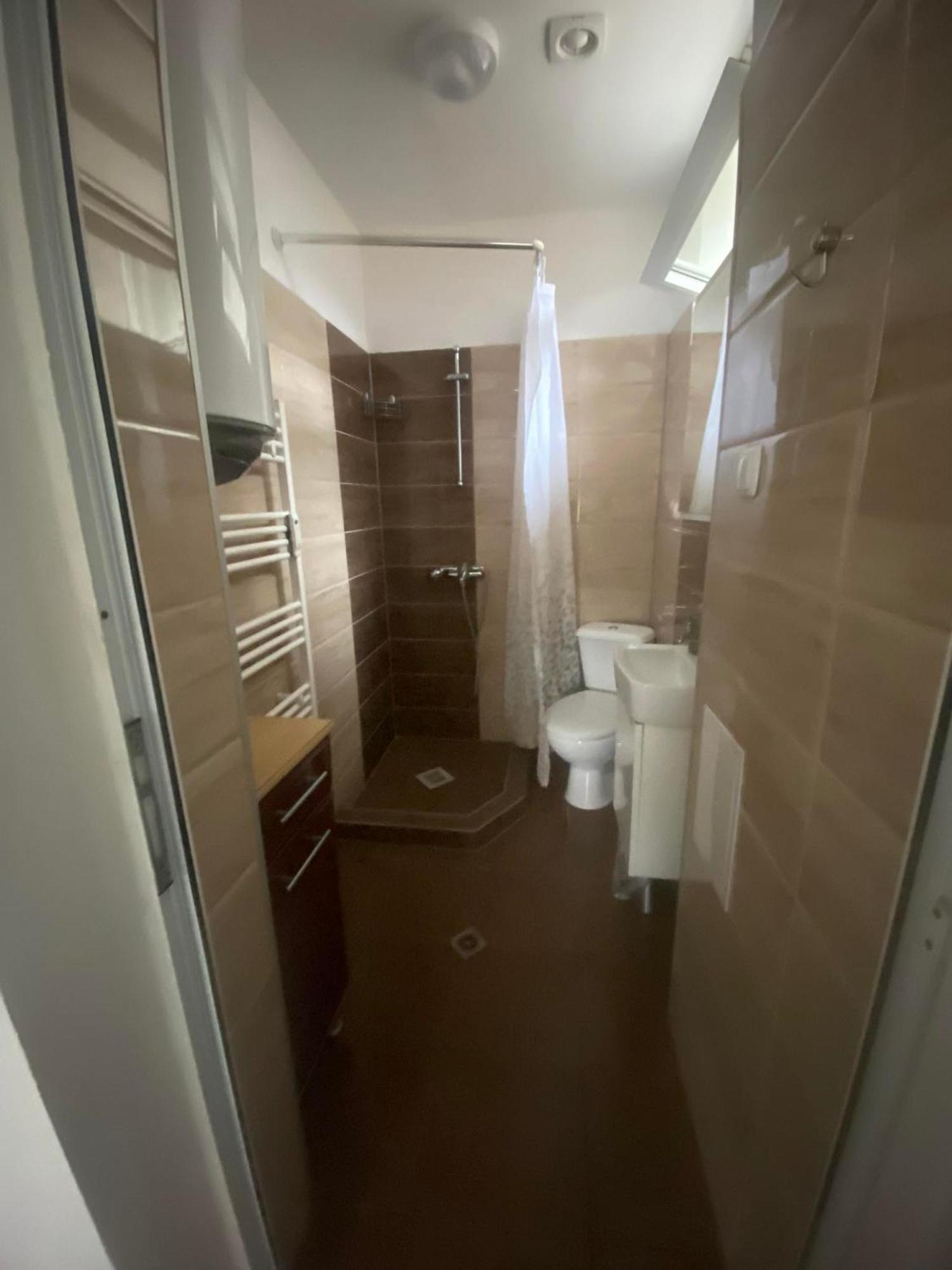 Apartment Nv 路德斯塔德·艾斯勒本 外观 照片